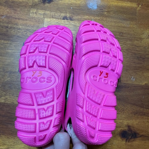 Girls crocs new without tags - Picture 2 of 5